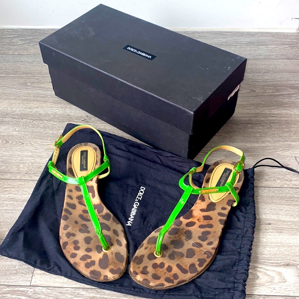 Dolce&Gabbana patent leather sandals size 36